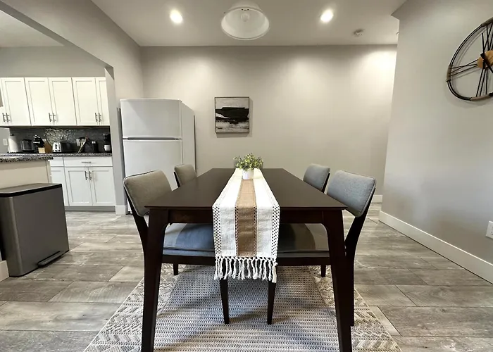Charming 2Br Near Downtown & Attractions